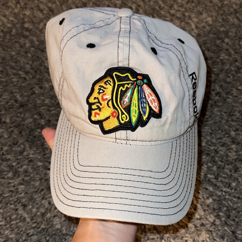 Light grey Chicago Blackhawks Hat
